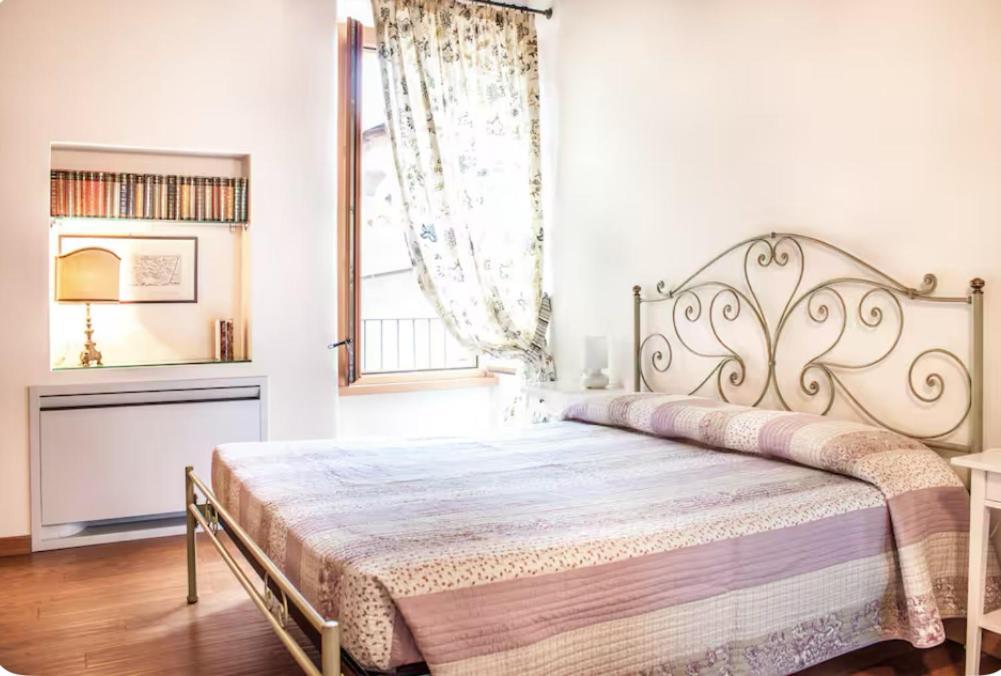 Alla Torre Del Barbarossa B&B Foresteria Манделло-дель-Ларио Экстерьер фото