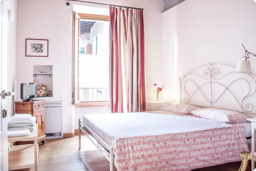 Alla Torre Del Barbarossa B&B Foresteria Манделло-дель-Ларио Экстерьер фото