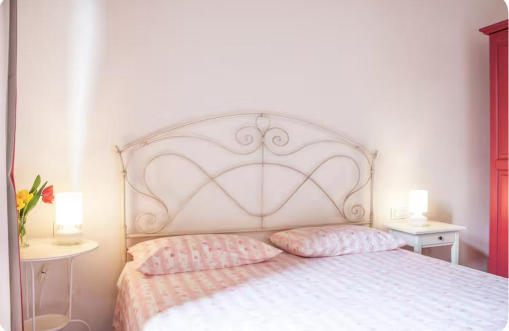 Alla Torre Del Barbarossa B&B Foresteria Манделло-дель-Ларио Экстерьер фото