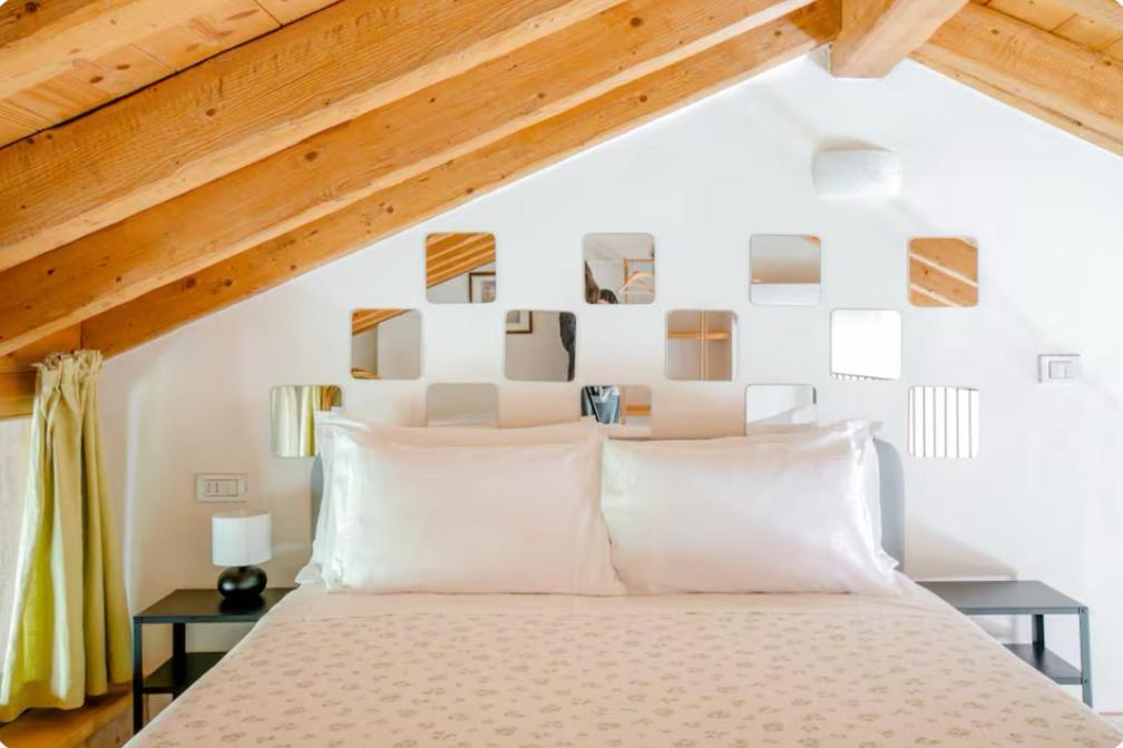 Alla Torre Del Barbarossa B&B Foresteria Манделло-дель-Ларио Экстерьер фото