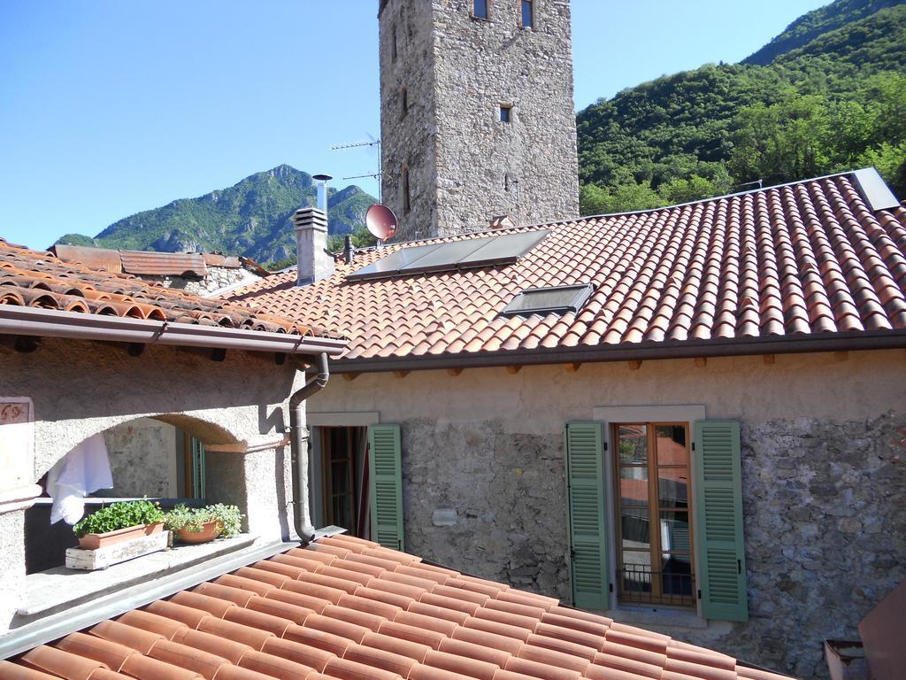 Alla Torre Del Barbarossa B&B Foresteria Манделло-дель-Ларио Экстерьер фото